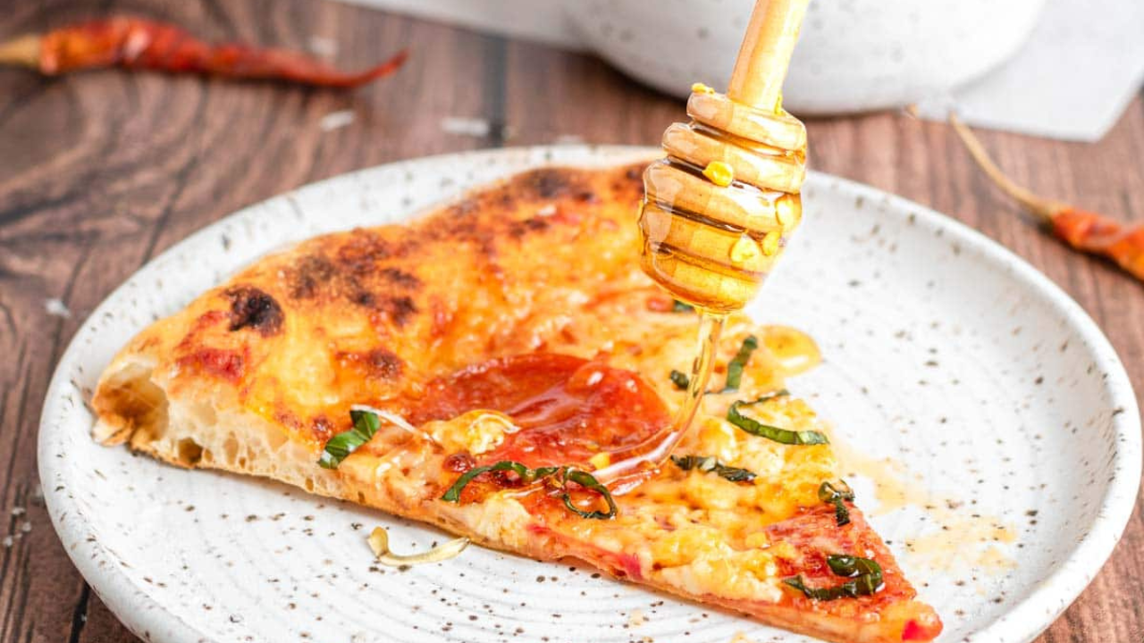 Ultimate Hot Honey Pizza Recipes for 2025: Sweet, Spicy, and Totally Addictive